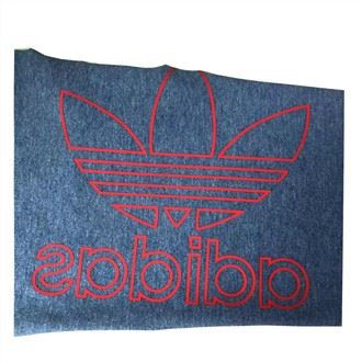 Qanday qilib issiqlik o'tkazuvchi silikon siyoh yordamida matoga logotip yasash mumkin?