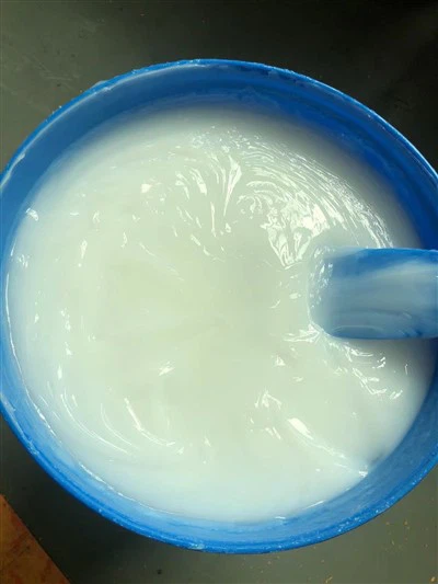 Silkscreen bosib chiqarish tizimida o'zaro bog'lovchi